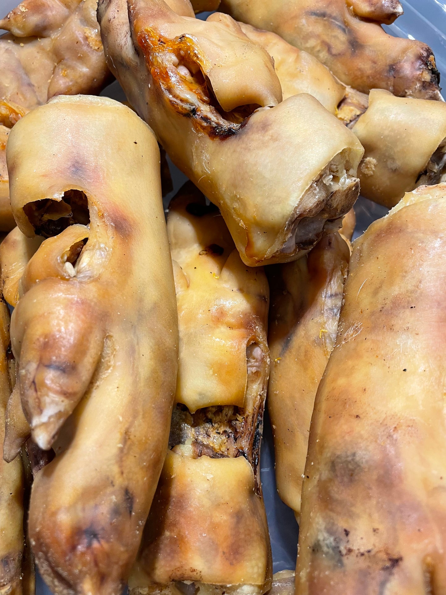 TRUST YOUR BLOOD SCHWEINEPFOTE GETROCKNET 1 STÜCK